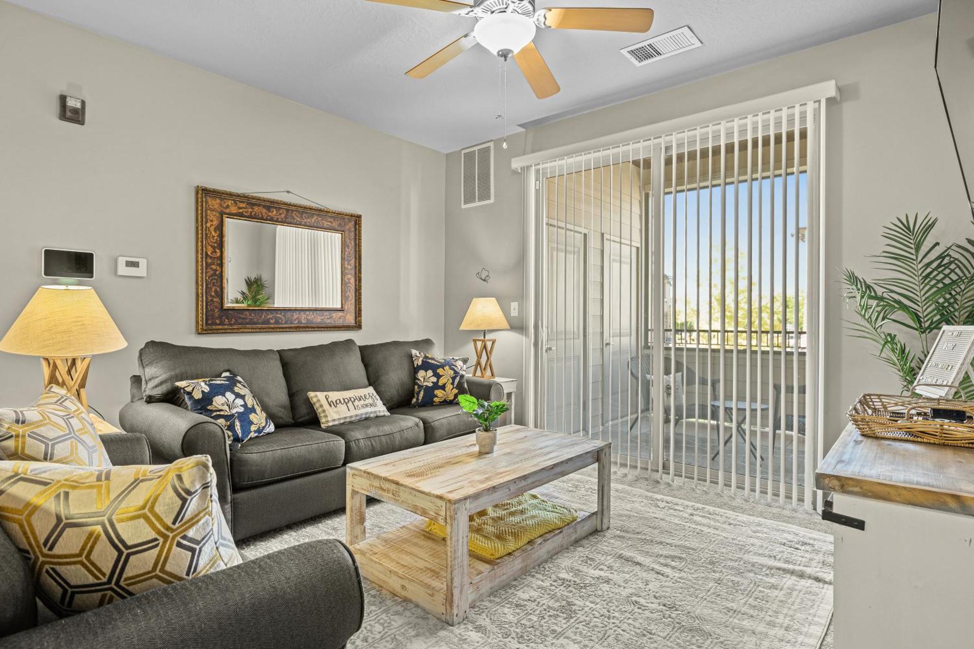 Butterfly Themed Kings Apartment With Private Garage & Access To Lux Hot Tub, Bbq & Gym South Jordan Eksteriør billede